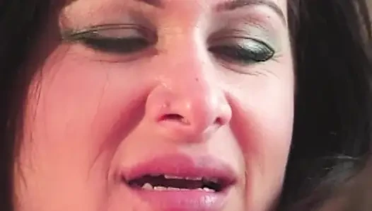 Heißer Blowjob und Intensive Penetration