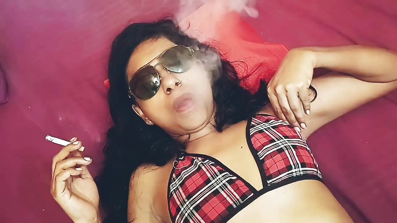 Desi school girl ne kiya sex boyfriend k sath