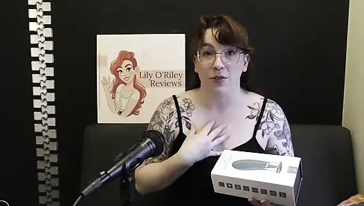 NSFW Review of the Honey Pistil Licking Vibrator From the Bad Peach