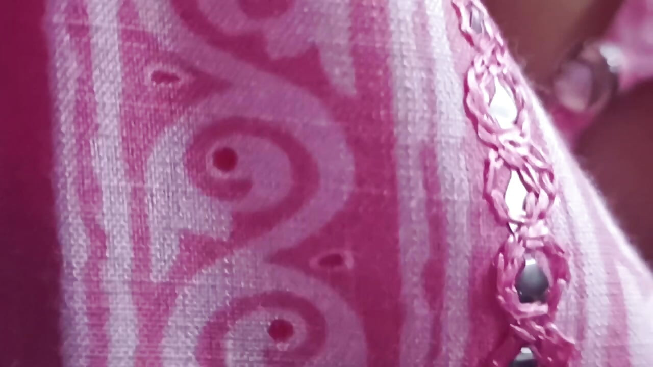 Indijska desi žena se zabavlja