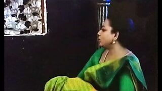 Tamil serial – aunty's hot boobs in HD