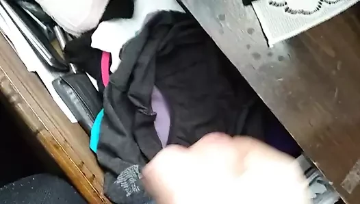Korkak alt cums içinde değil adım annenin külot