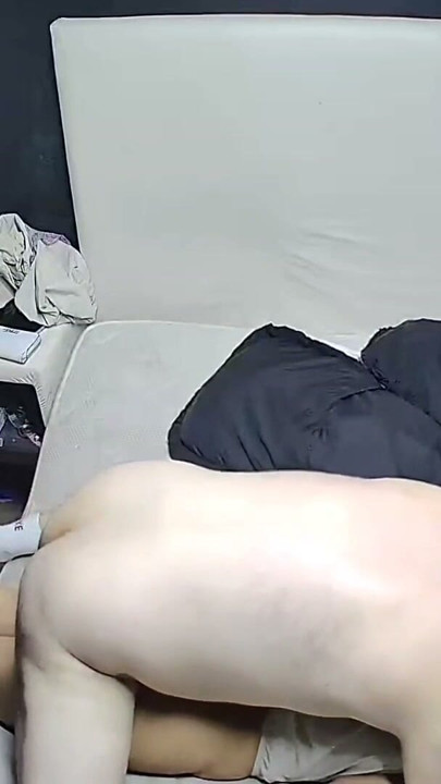 PUCHIS - MILF STEPMOM FUCKS HER VIRGIN STEPSON TO GET HIM TO TRY A VAGINA FOR THE FIRST TIME. | Clip 1