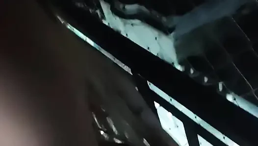 Babys, ich habe gerade dieses Video auf dem Balkon für sie gemacht!