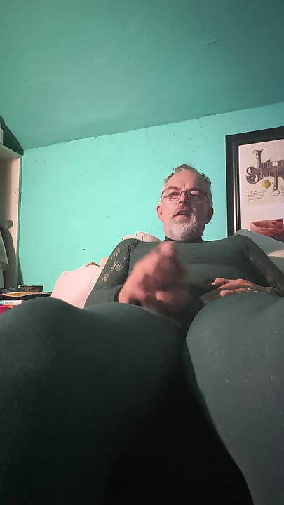 Green Figure Skating Masturbation