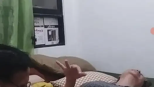 Sikişmeyi seviyor
