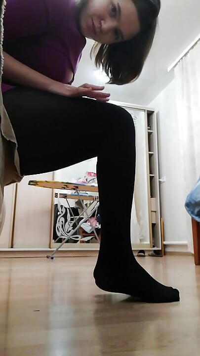 Bà chủ mặc vớ làm nhục. Hơn cả tôi trong tg: legs_olga