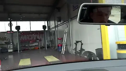 Derin sikiş için özel esmer