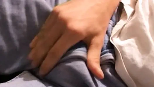 Pelacur yang ngidam dientot habis-habisan sama kontol besar sampai mengerang keenakan