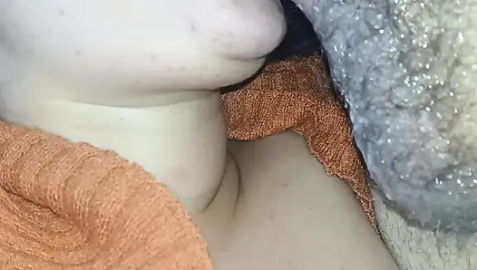 POV BLOWJOB PALING PANAS DAN BASAH DARI PELACUR INI