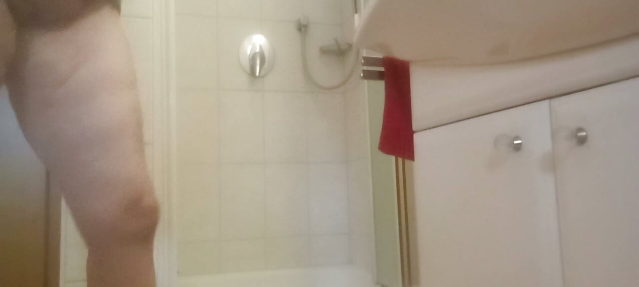 Uma BBW madura tomando um banho quente