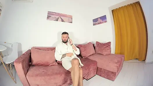 Ateşli kahverengi saçlı kadın sert yarağımla sert sikilmek istiyor