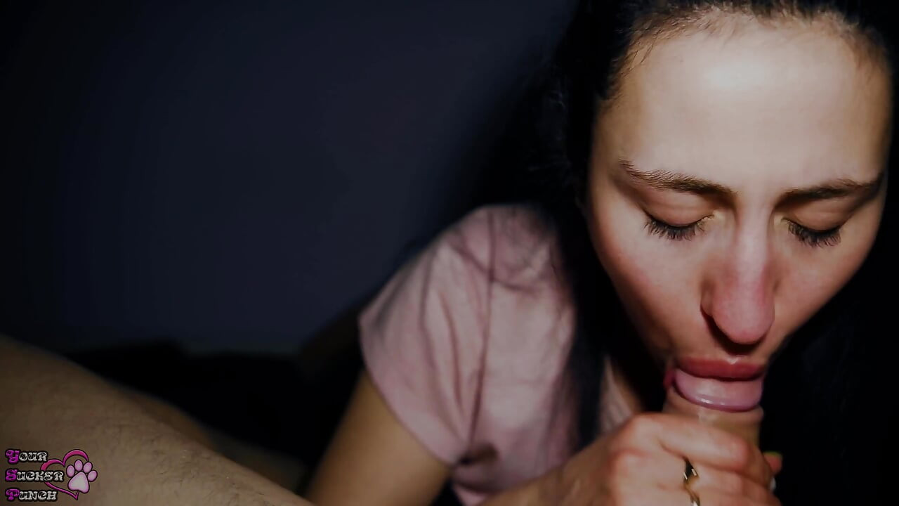 睡前吸屌並吞精