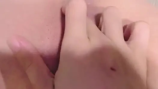 Lonley mutter masturbiert
