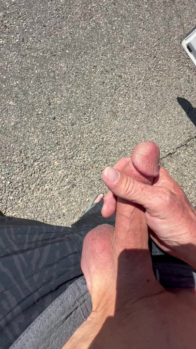 Cumming in the road