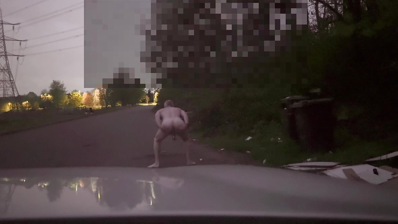 Naakte ruk in de weg deel 2