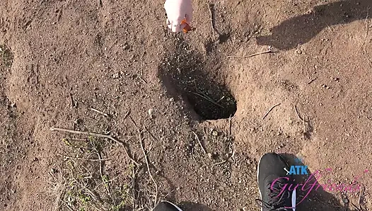 Вы продолжаете океанское путешествие с Имани, тогда она делает вам полную дрочку, дрочку ногами, и минет, заканчивающийся вами