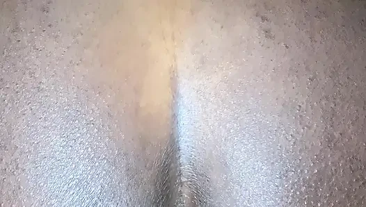 Zenci kız ve beyaz yarakla yukarıdan bakış açısı domalma