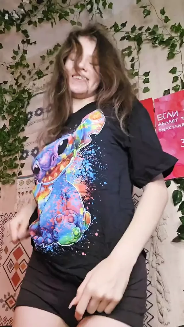 This girl likes to tease you and doesn't even hesitate