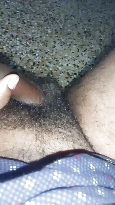 Desi Aunty with Pussy Hole Sucking Cream