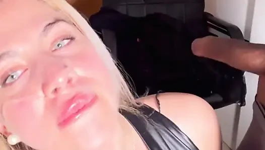 Muhteşem sarışın influencer yakalandı yakalandı