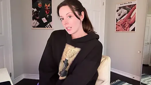 Step Sis Spreads Her Pussy and Ass for You!