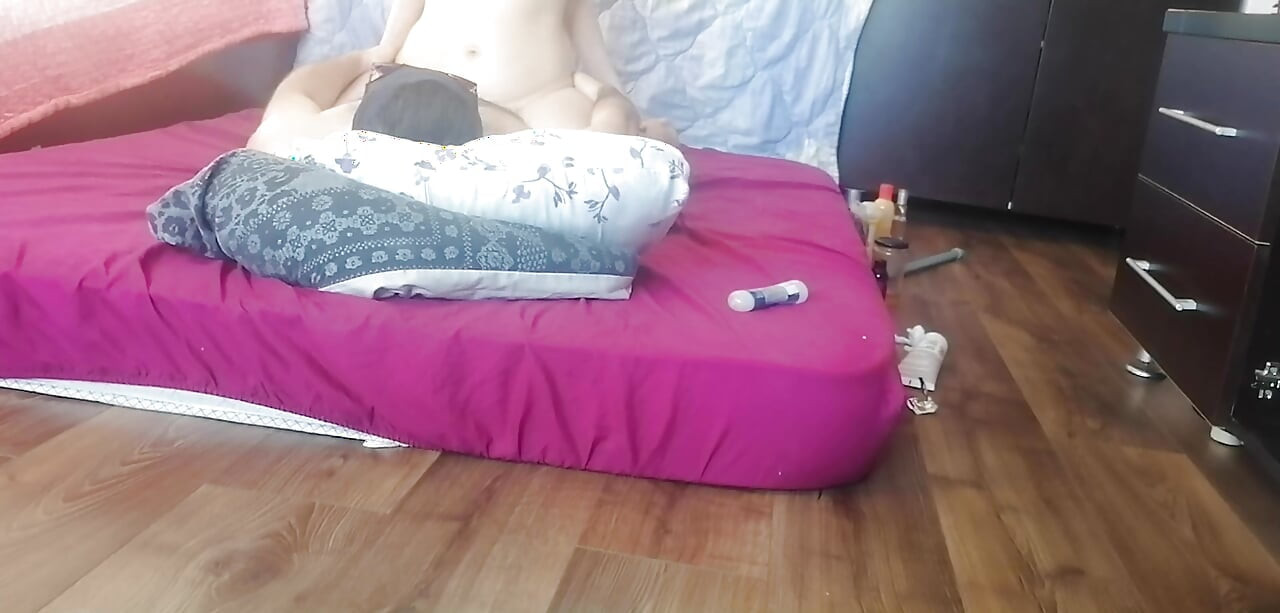 Amaterski par vrući seks kod kuće