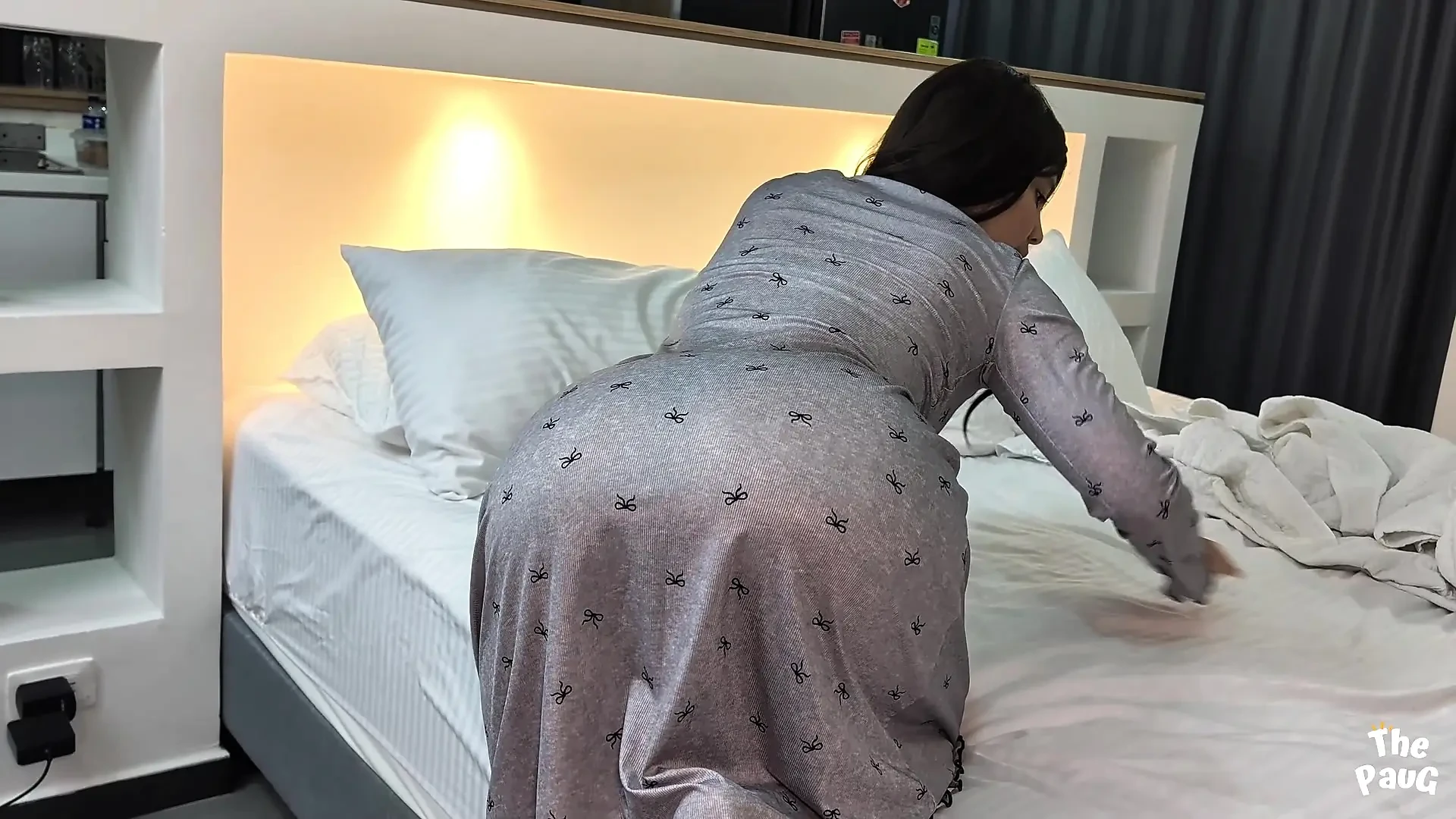 My stepmom's huge ass is easily marked with those pajamas