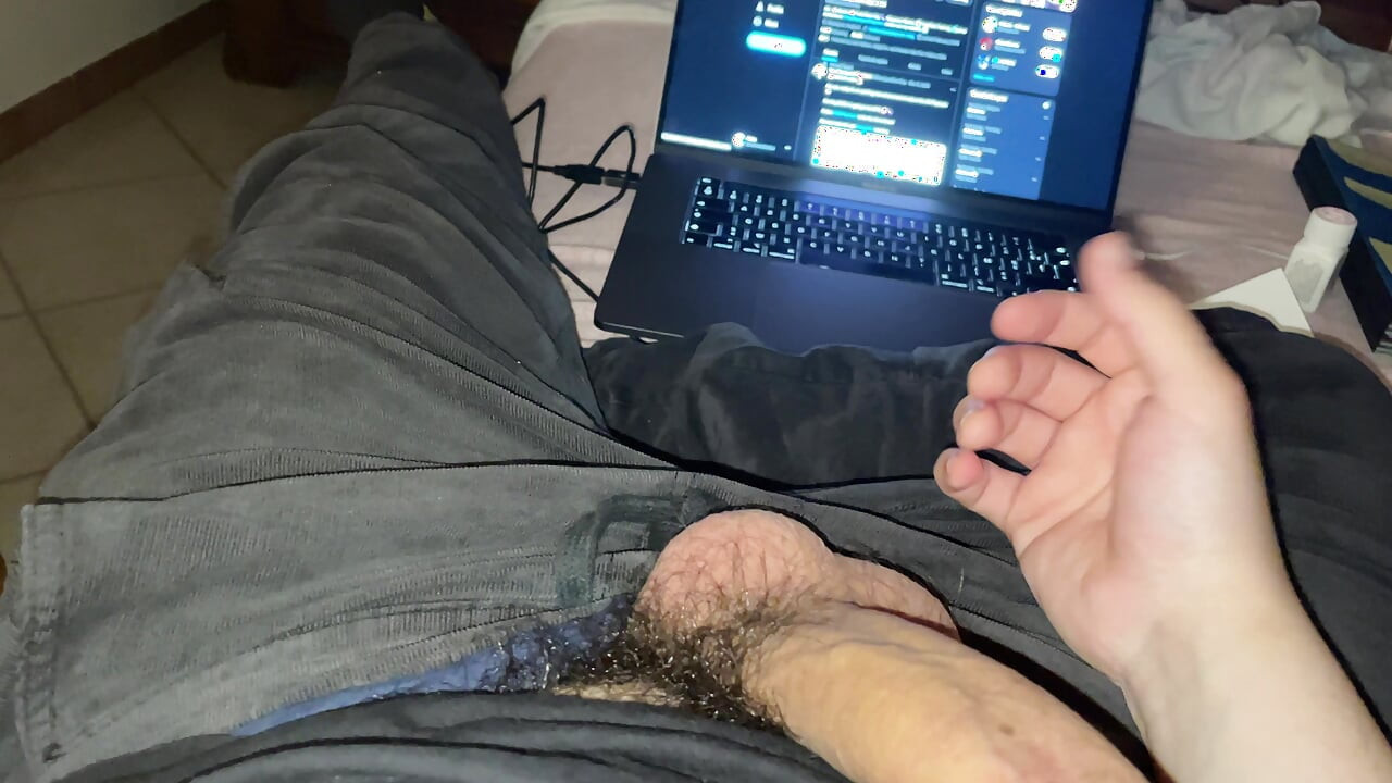 Gooning in Bed