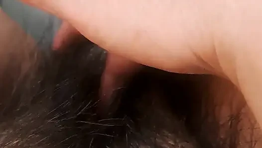 ein heißes erwachen, eine hand unter die bettlaken gleiten