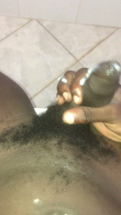 Horny morning with huge cumm 💧 | Clip 2