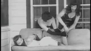 Filme de stripper vintage - página b na varanda