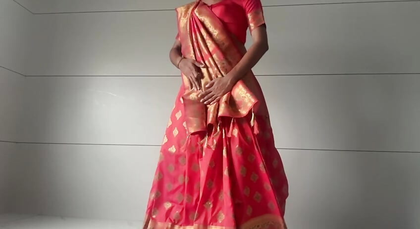 Wear ghaghra with saree
