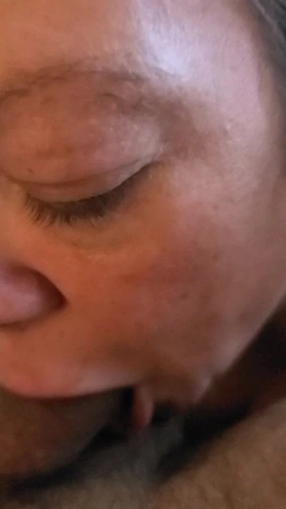 Blowjob from mama c