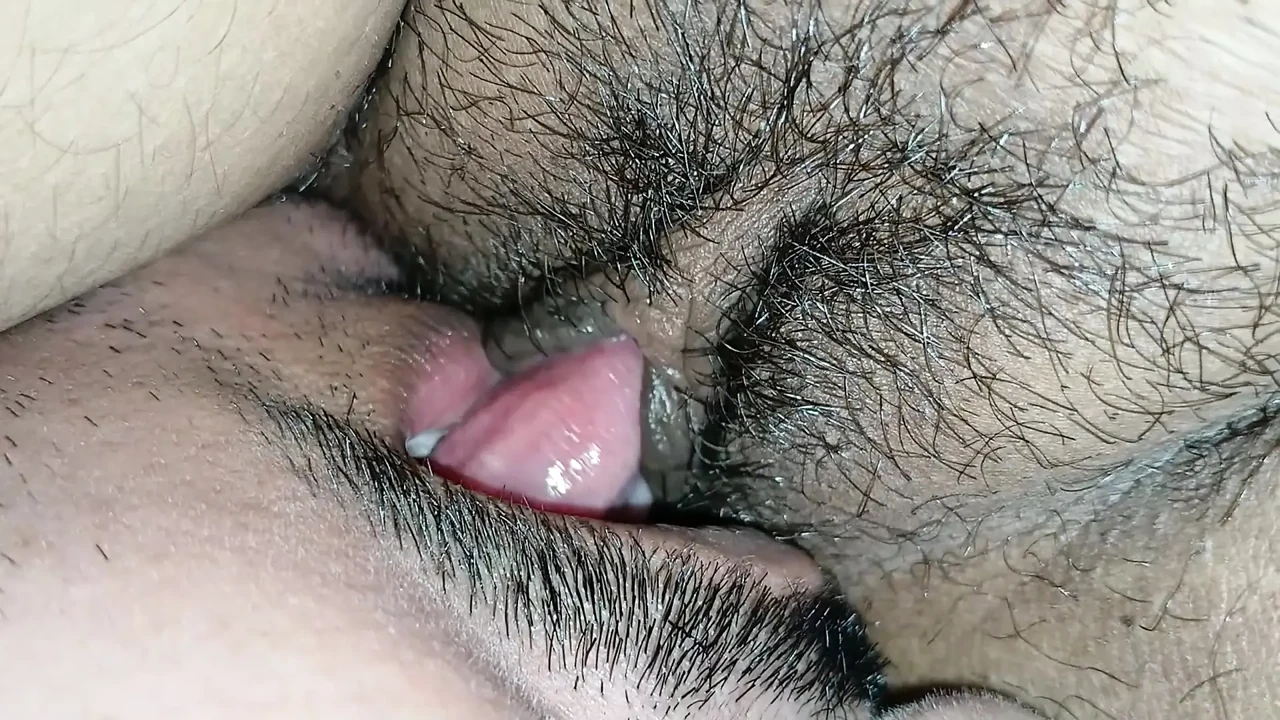 18 year old girlfriend my bedroom fucked in Indian Hindi video