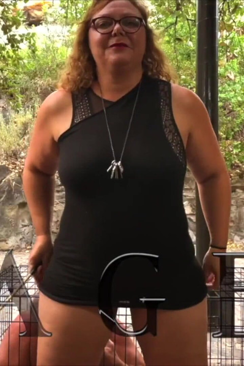 Dominatrix Mistress April - Slave training