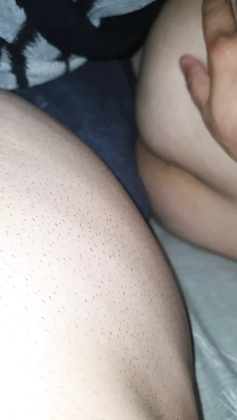 Step son caught step mom naked without panties and fuck