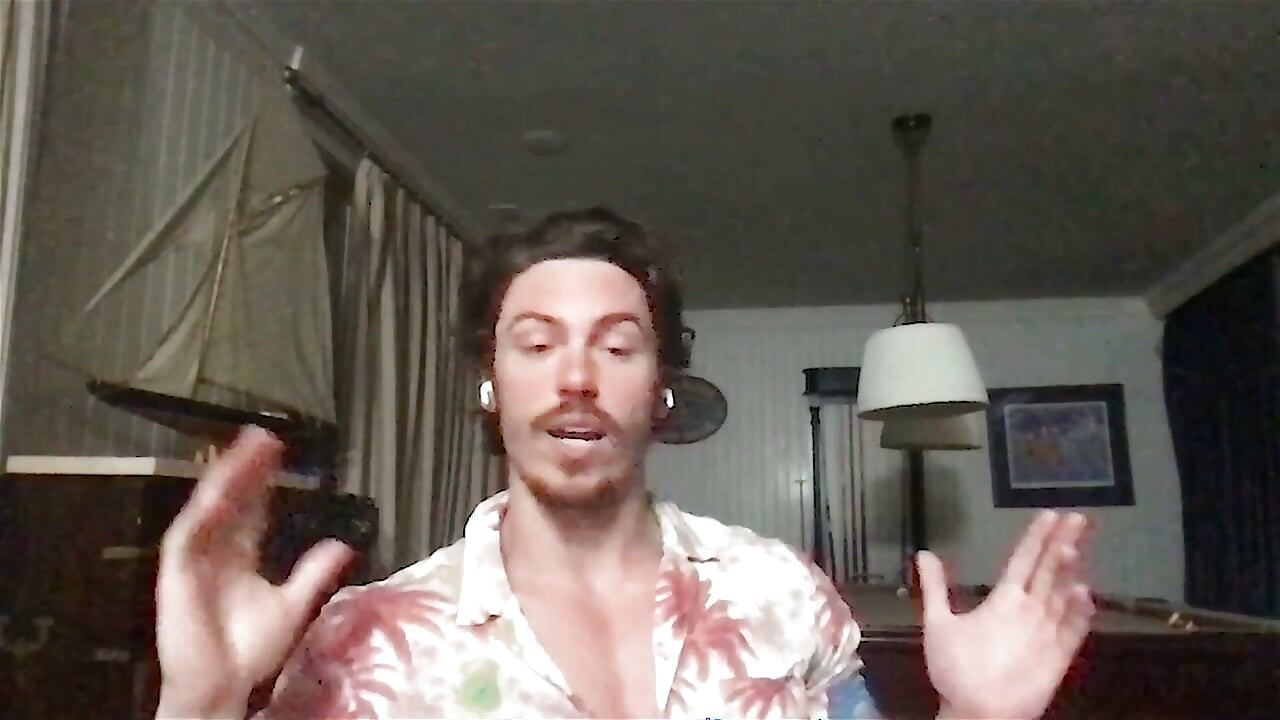 Greg O'Gallagher te robará a tu chica sin siquiera intentarlo!!
