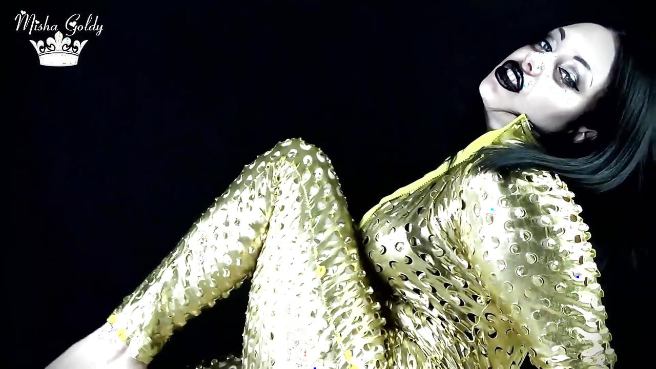 Futai cu mintea lucioasă și puppet joi