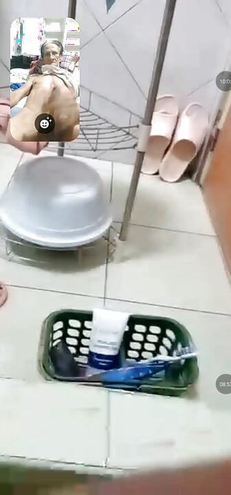 Ukusne dupe velike sise i bucmasta pička