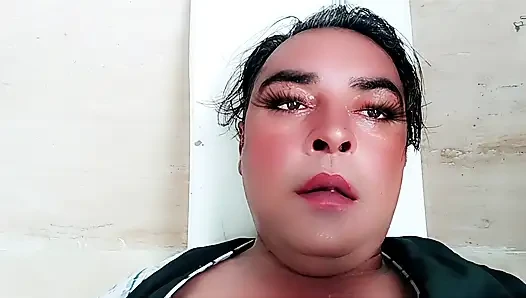 Pakistanlı Imran evde tek başına güzel büyük