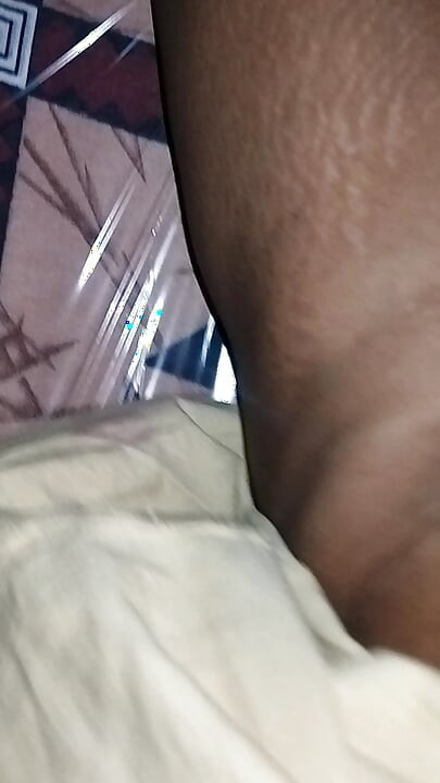 Quente indiana empregada chupando e fodendo com chefe apenas por algum bônus extra