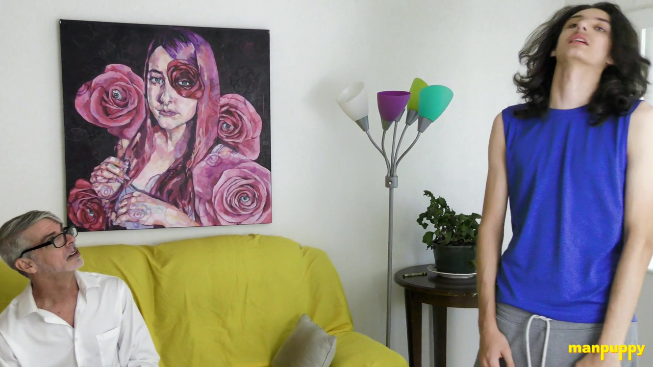 ケイド・シャラメはリチャード・レノックスによって手錠された彼の最初の負荷を手に入れました