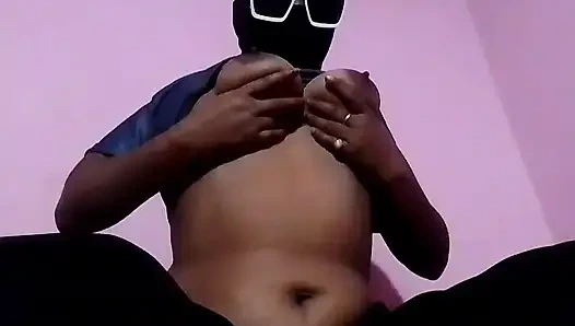 Bur mein khujali Ho Raha Hai isko