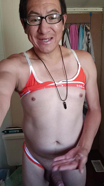 Mig i mit orange outfit og jeg leger med mig selv. Jeg elsker, når du ser mine videoer.