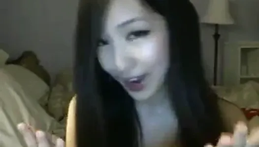 Super cute asian webcam girl