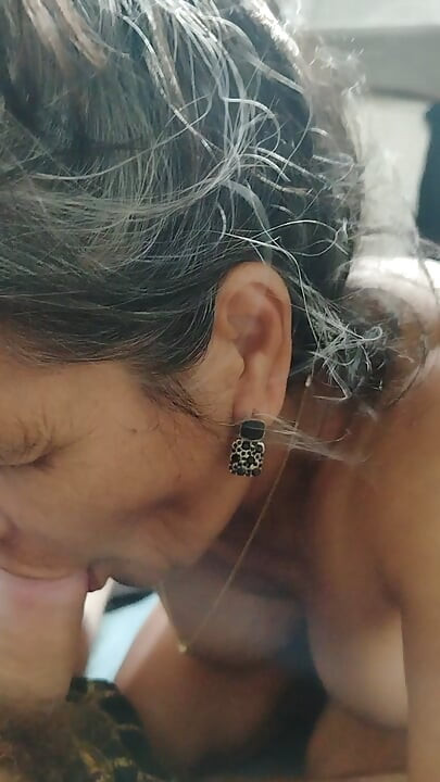 Oma-blowjob