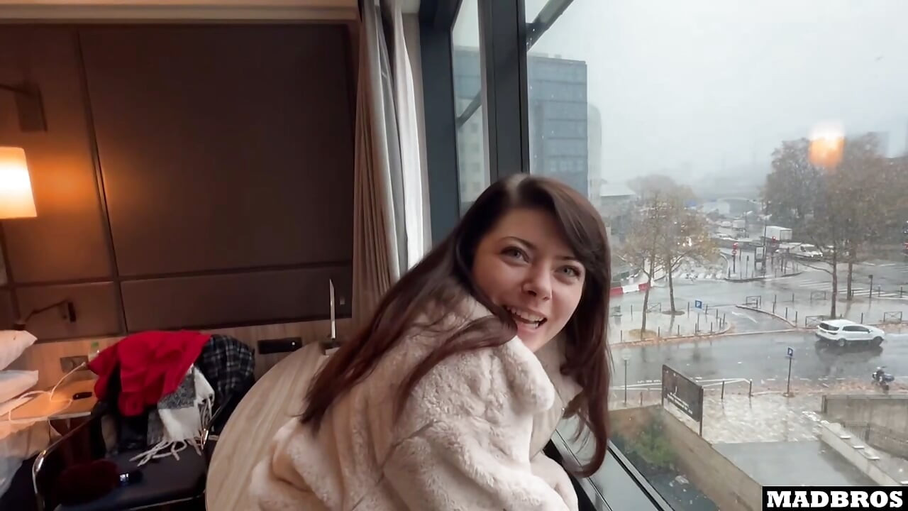 A Beautiful French Girl Gets Fucked In The Snow In Paris !!!