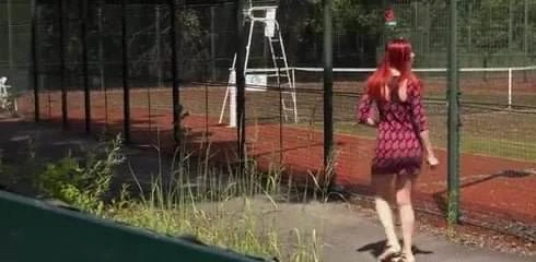 redhead nice pee