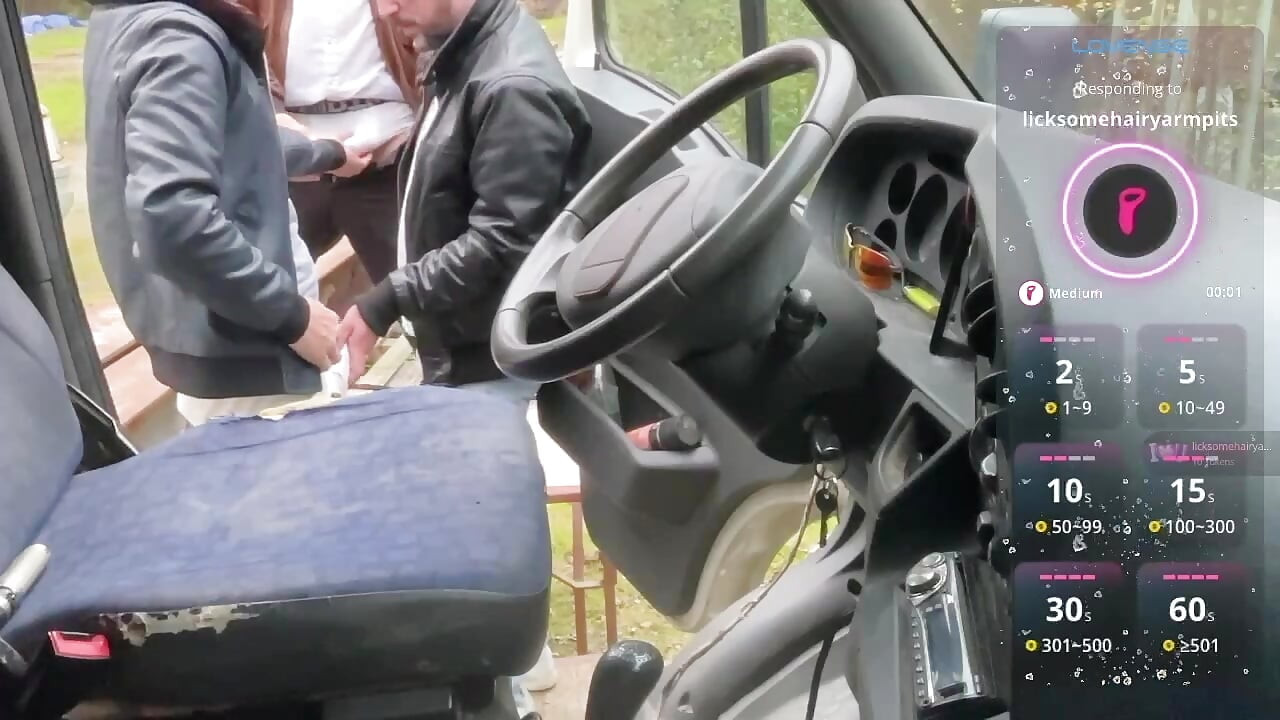 Salvaje aventura de camión de tres chicos